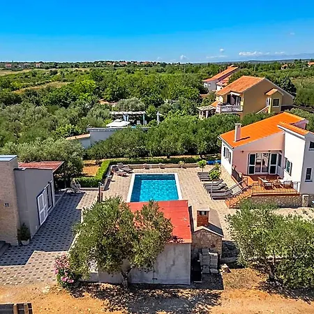 In Polaca With Pool Near National Parks Vrana (Zadar)