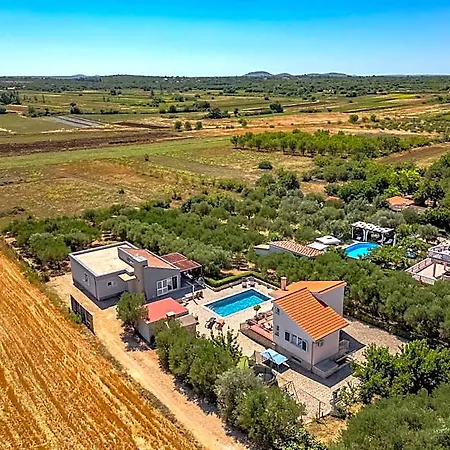 In Polaca With Pool Near National Parks 3* Vrana (Zadar)